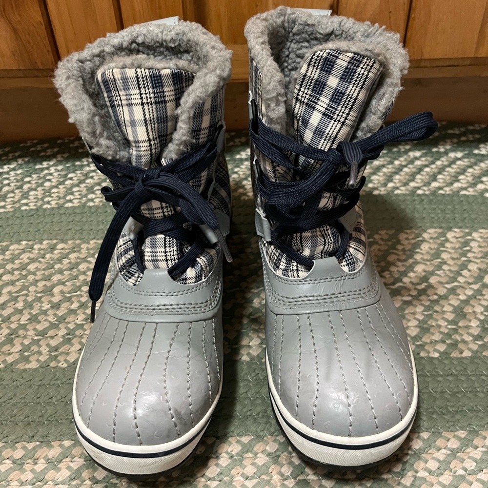 Sorel Women’s Tivoli Limestone Snow Boots - Picture 3 of 9